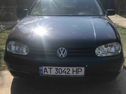Черный Фольксваген Гольф, объемом двигателя 1.4 л и пробегом 250 тыс. км за 3700 $, фото 1 на Automoto.ua