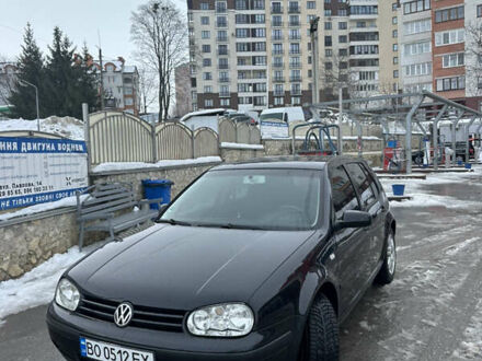 Черный Фольксваген Гольф, объемом двигателя 1.6 л и пробегом 231 тыс. км за 5200 $, фото 1 на Automoto.ua