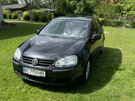Чорний Фольксваген Гольф, об'ємом двигуна 1.59 л та пробігом 150 тис. км за 5600 $, фото 1 на Automoto.ua