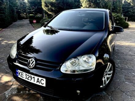 Черный Фольксваген Гольф, объемом двигателя 1.4 л и пробегом 250 тыс. км за 5600 $, фото 1 на Automoto.ua