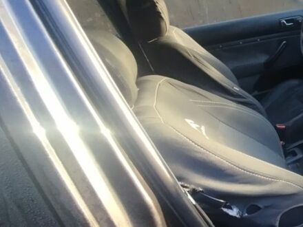 Чорний Фольксваген Гольф, об'ємом двигуна 1.6 л та пробігом 200 тис. км за 700 $, фото 1 на Automoto.ua