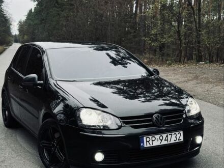 Черный Фольксваген Гольф, объемом двигателя 1.9 л и пробегом 333 тыс. км за 4200 $, фото 1 на Automoto.ua