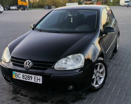 Черный Фольксваген Гольф, объемом двигателя 1.4 л и пробегом 208 тыс. км за 5000 $, фото 1 на Automoto.ua