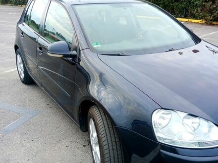 Чорний Фольксваген Гольф, об'ємом двигуна 1.4 л та пробігом 250 тис. км за 5000 $, фото 1 на Automoto.ua