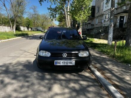 Фольксваген Гольф 2004 у Болграде на Automoto.ua Чорний Фольксваген Гольф, об'ємом двигуна 1.9 л та пробігом 440 тис. км за 3700 $, фото 1 на Automoto.ua