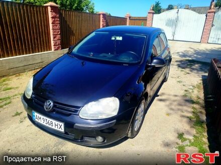 Черный Фольксваген Гольф, объемом двигателя 1.6 л и пробегом 239 тыс. км за 3800 $, фото 1 на Automoto.ua