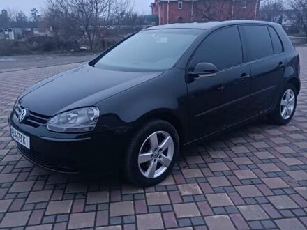 Черный Фольксваген Гольф, объемом двигателя 1.6 л и пробегом 223 тыс. км за 5500 $, фото 1 на Automoto.ua