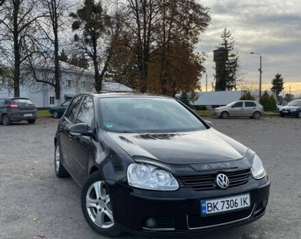 Черный Фольксваген Гольф, объемом двигателя 1.6 л и пробегом 266 тыс. км за 4300 $, фото 1 на Automoto.ua