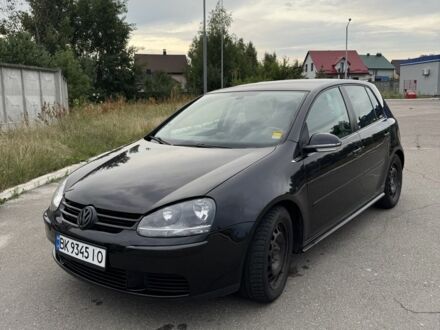 Черный Фольксваген Гольф, объемом двигателя 1.6 л и пробегом 244 тыс. км за 5200 $, фото 1 на Automoto.ua
