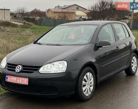 Черный Фольксваген Гольф, объемом двигателя 1.6 л и пробегом 211 тыс. км за 5800 $, фото 1 на Automoto.ua