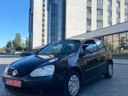 Черный Фольксваген Гольф, объемом двигателя 1.4 л и пробегом 235 тыс. км за 4400 $, фото 1 на Automoto.ua