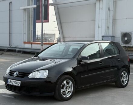 Черный Фольксваген Гольф, объемом двигателя 1.6 л и пробегом 265 тыс. км за 4500 $, фото 1 на Automoto.ua