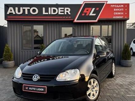 Черный Фольксваген Гольф, объемом двигателя 1.6 л и пробегом 137 тыс. км за 7000 $, фото 1 на Automoto.ua