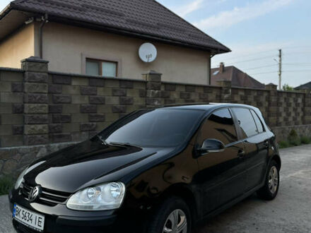 Черный Фольксваген Гольф, объемом двигателя 1.4 л и пробегом 266 тыс. км за 4800 $, фото 1 на Automoto.ua