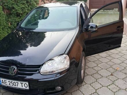 Черный Фольксваген Гольф, объемом двигателя 1.4 л и пробегом 200 тыс. км за 5200 $, фото 1 на Automoto.ua