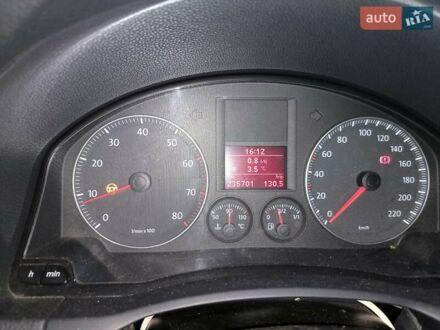 Черный Фольксваген Гольф, объемом двигателя 1.39 л и пробегом 235 тыс. км за 6700 $, фото 1 на Automoto.ua