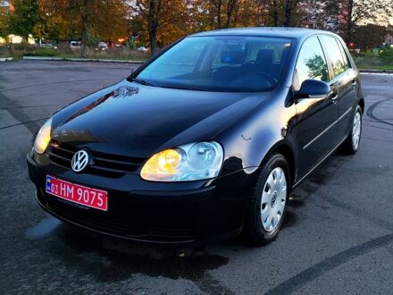 Черный Фольксваген Гольф, объемом двигателя 1.6 л и пробегом 223 тыс. км за 5350 $, фото 1 на Automoto.ua