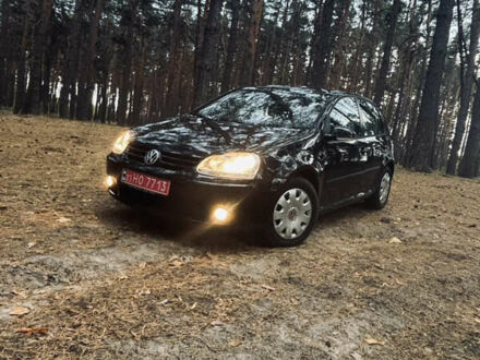 Черный Фольксваген Гольф, объемом двигателя 1.4 л и пробегом 268 тыс. км за 5650 $, фото 1 на Automoto.ua