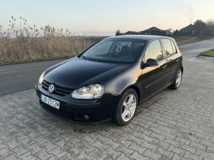 Черный Фольксваген Гольф, объемом двигателя 2 л и пробегом 237 тыс. км за 1800 $, фото 1 на Automoto.ua
