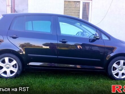 Черный Фольксваген Гольф, объемом двигателя 1.6 л и пробегом 143 тыс. км за 5900 $, фото 1 на Automoto.ua