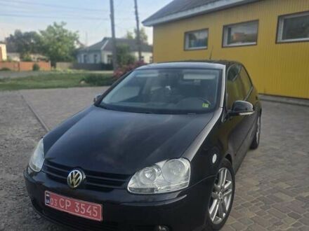 Черный Фольксваген Гольф, объемом двигателя 1.6 л и пробегом 205 тыс. км за 6250 $, фото 1 на Automoto.ua