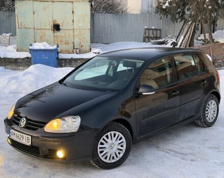 Черный Фольксваген Гольф, объемом двигателя 1.4 л и пробегом 235 тыс. км за 4650 $, фото 1 на Automoto.ua