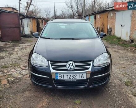Черный Фольксваген Гольф, объемом двигателя 1.6 л и пробегом 247 тыс. км за 5350 $, фото 1 на Automoto.ua