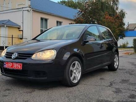 Черный Фольксваген Гольф, объемом двигателя 1.6 л и пробегом 221 тыс. км за 5750 $, фото 1 на Automoto.ua