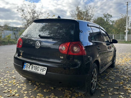 Черный Фольксваген Гольф, объемом двигателя 1.6 л и пробегом 244 тыс. км за 5799 $, фото 1 на Automoto.ua
