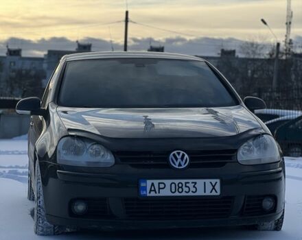 Черный Фольксваген Гольф, объемом двигателя 2 л и пробегом 200 тыс. км за 6400 $, фото 1 на Automoto.ua