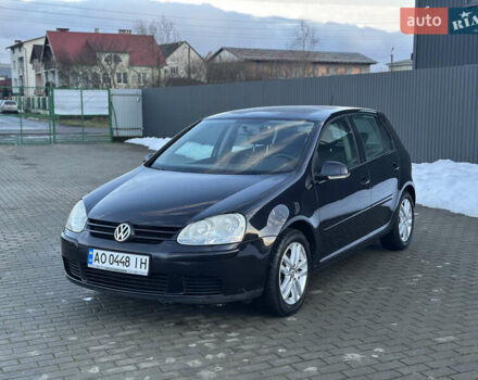 Черный Фольксваген Гольф, объемом двигателя 1.6 л и пробегом 199 тыс. км за 5500 $, фото 1 на Automoto.ua