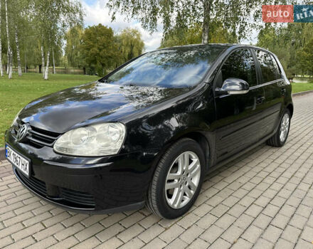 Черный Фольксваген Гольф, объемом двигателя 1.6 л и пробегом 296 тыс. км за 6499 $, фото 1 на Automoto.ua