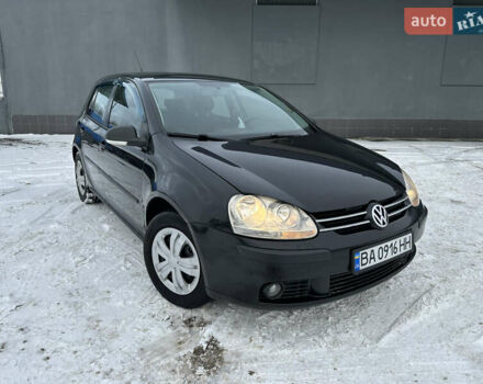 Черный Фольксваген Гольф, объемом двигателя 1.6 л и пробегом 329 тыс. км за 4450 $, фото 1 на Automoto.ua
