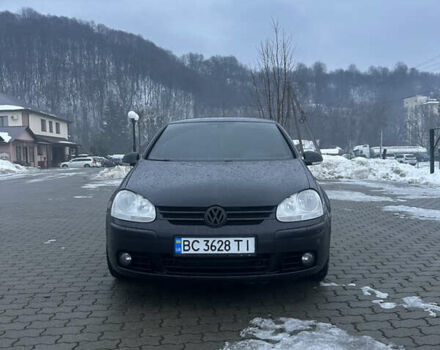 Черный Фольксваген Гольф, объемом двигателя 1.4 л и пробегом 243 тыс. км за 6200 $, фото 1 на Automoto.ua