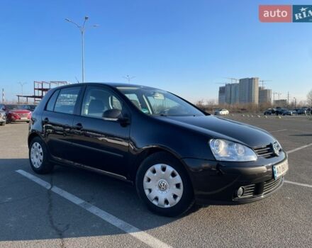 Черный Фольксваген Гольф, объемом двигателя 1.39 л и пробегом 180 тыс. км за 5500 $, фото 1 на Automoto.ua