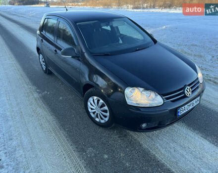 Черный Фольксваген Гольф, объемом двигателя 1.6 л и пробегом 329 тыс. км за 4500 $, фото 1 на Automoto.ua