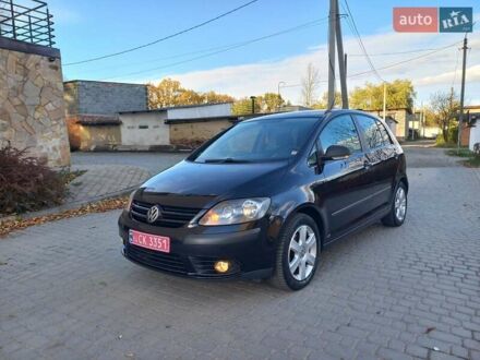 Фольксваген Гольф 2007 в Надворной на Automoto.ua Черный Фольксваген Гольф, объемом двигателя 1.6 л и пробегом 200 тыс. км за 5650 $, фото 1 на Automoto.ua