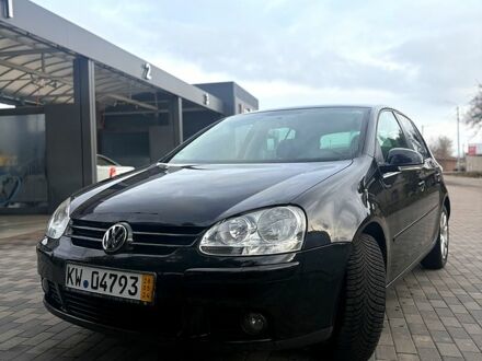 Черный Фольксваген Гольф, объемом двигателя 1.6 л и пробегом 215 тыс. км за 6500 $, фото 1 на Automoto.ua