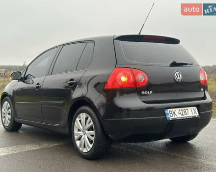 Чорний Фольксваген Гольф, об'ємом двигуна 1.6 л та пробігом 251 тис. км за 6299 $, фото 1 на Automoto.ua