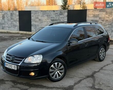 Черный Фольксваген Гольф, объемом двигателя 1.6 л и пробегом 221 тыс. км за 6500 $, фото 1 на Automoto.ua