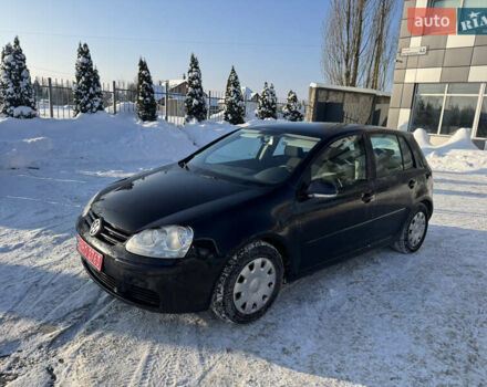 Черный Фольксваген Гольф, объемом двигателя 1.6 л и пробегом 253 тыс. км за 5750 $, фото 1 на Automoto.ua