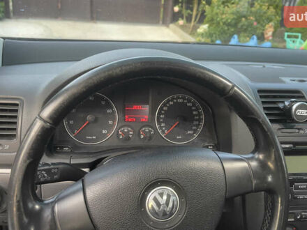 Черный Фольксваген Гольф, объемом двигателя 1.6 л и пробегом 215 тыс. км за 7500 $, фото 1 на Automoto.ua