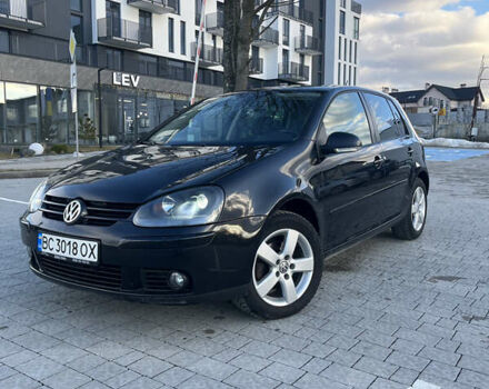 Черный Фольксваген Гольф, объемом двигателя 1.6 л и пробегом 234 тыс. км за 5900 $, фото 1 на Automoto.ua