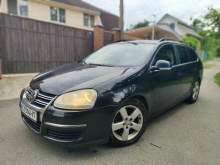 Черный Фольксваген Гольф, объемом двигателя 2 л и пробегом 304 тыс. км за 3400 $, фото 1 на Automoto.ua