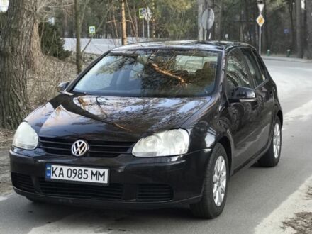 Черный Фольксваген Гольф, объемом двигателя 1.6 л и пробегом 226 тыс. км за 7500 $, фото 1 на Automoto.ua