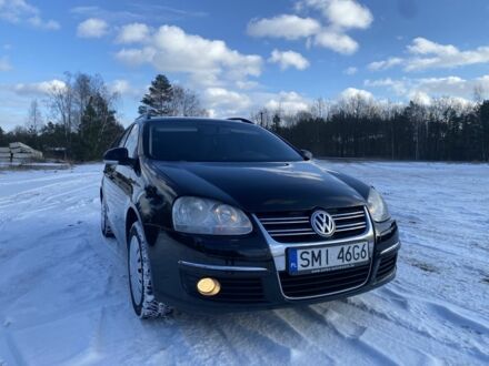 Черный Фольксваген Гольф, объемом двигателя 2 л и пробегом 300 тыс. км за 2900 $, фото 1 на Automoto.ua