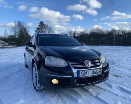 Черный Фольксваген Гольф, объемом двигателя 2 л и пробегом 300 тыс. км за 2900 $, фото 1 на Automoto.ua