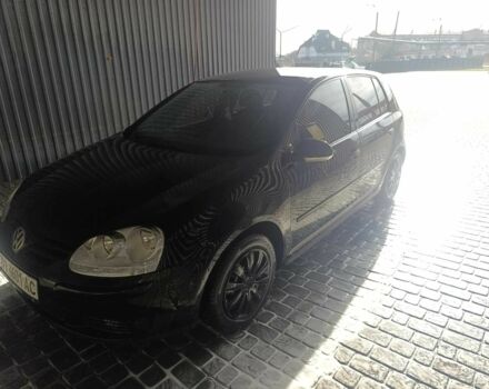 Черный Фольксваген Гольф, объемом двигателя 1.4 л и пробегом 218 тыс. км за 5500 $, фото 1 на Automoto.ua