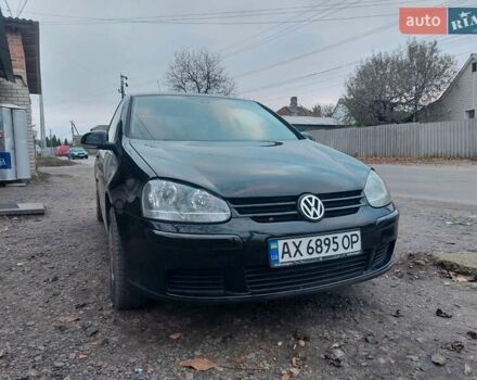 Черный Фольксваген Гольф, объемом двигателя 1.39 л и пробегом 245 тыс. км за 4400 $, фото 1 на Automoto.ua