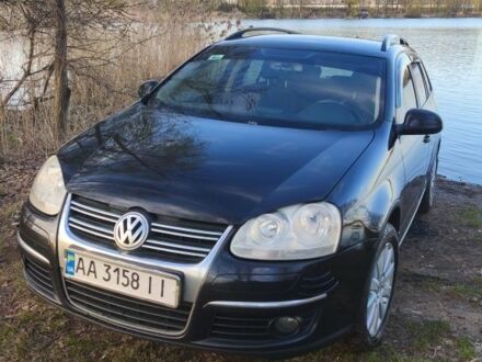 Черный Фольксваген Гольф, объемом двигателя 1.9 л и пробегом 235 тыс. км за 5200 $, фото 1 на Automoto.ua